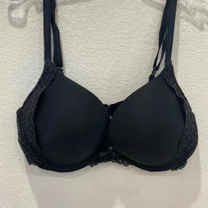 Black size 32D lightly padded, Victoria’s Secret bra push-up dream angels